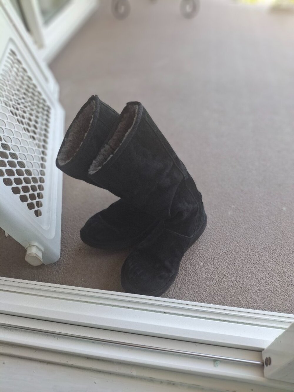 Black tall sheepskin and suede womens boots size 9